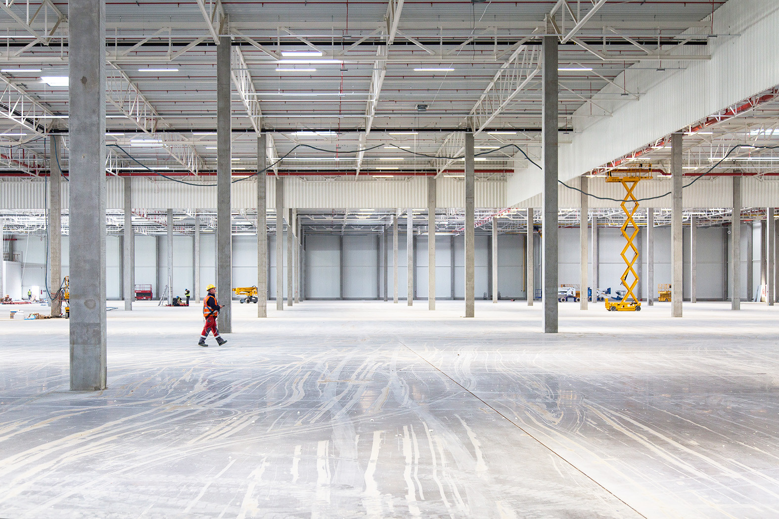 GOODMAN LOGISTICS CENTRE EXPANSION